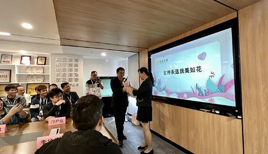 华体在线登录入口专业建设